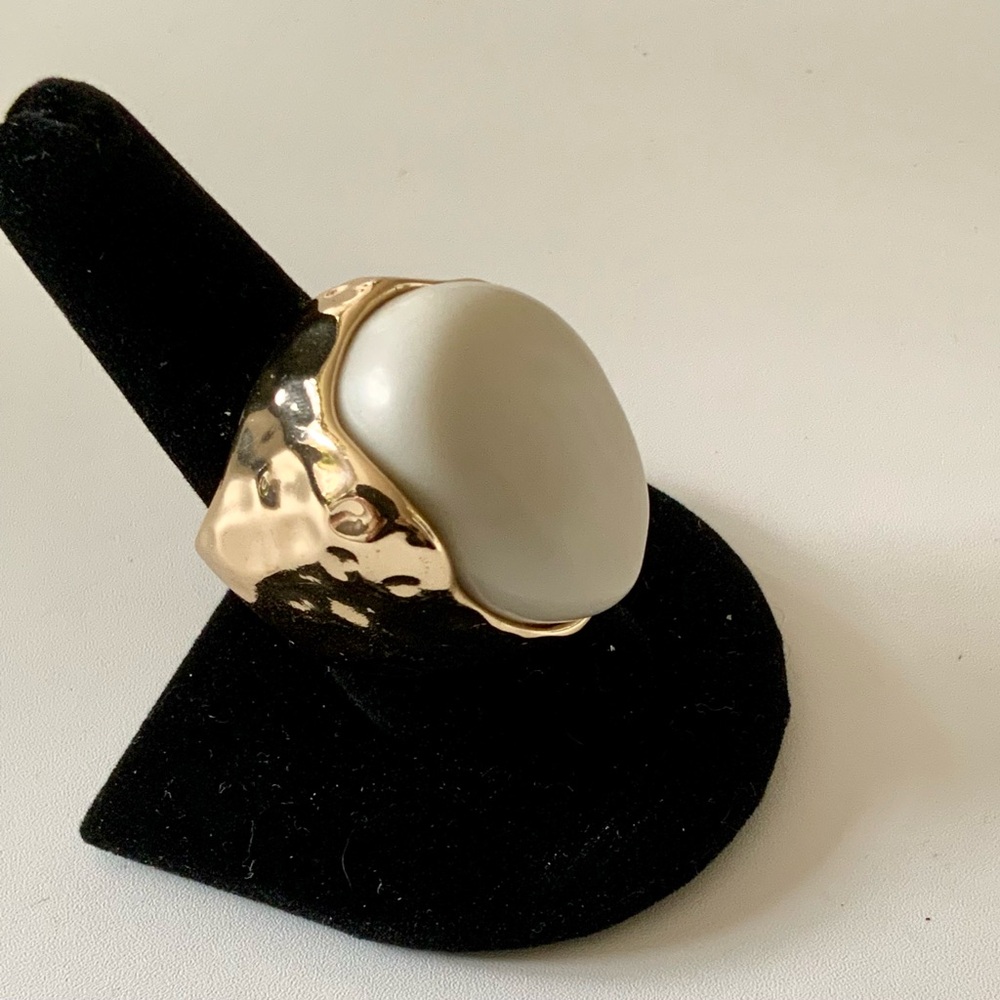 NWOT H&M ASYMMETRIC RING 9-10 - Picture 3 of 6